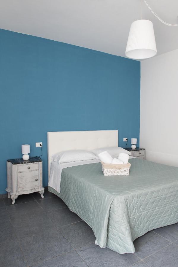 B&B Vicolo Garibaldi Valguarnera Caropepe Buitenkant foto