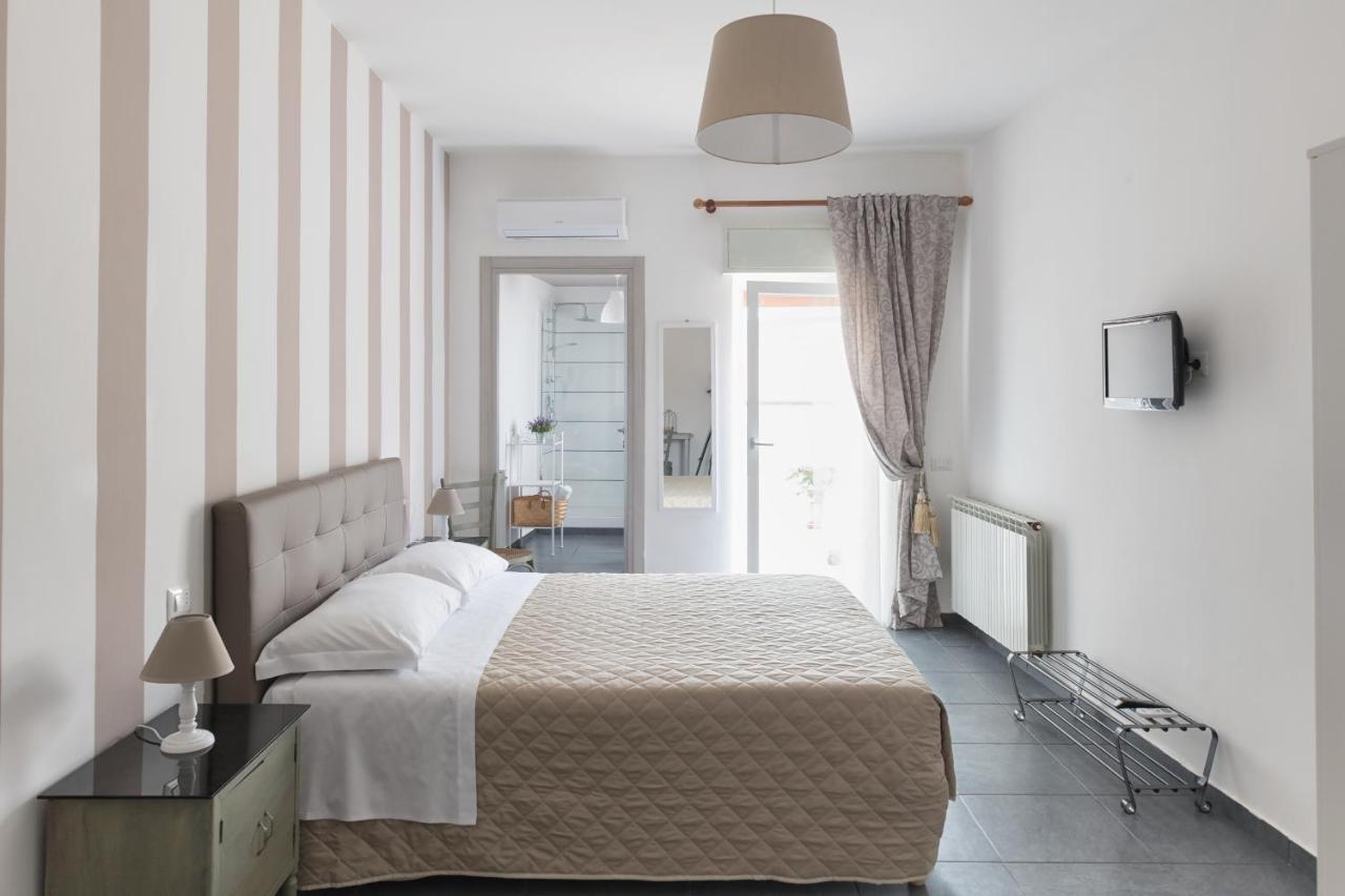 B&B Vicolo Garibaldi Valguarnera Caropepe Buitenkant foto