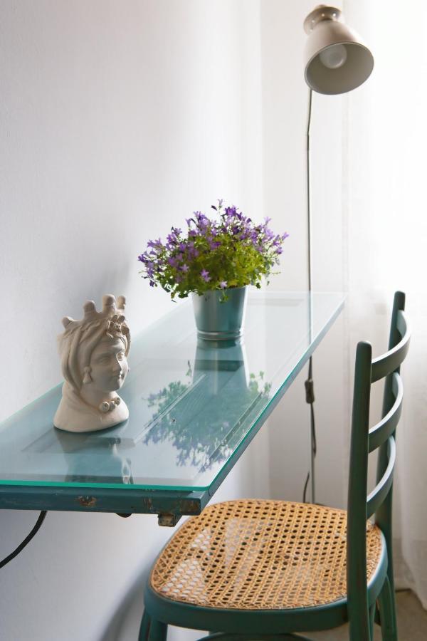 B&B Vicolo Garibaldi Valguarnera Caropepe Buitenkant foto